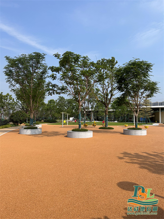 【廣州地石麗】新一期彩色透水瀝青路面施工完成啦！